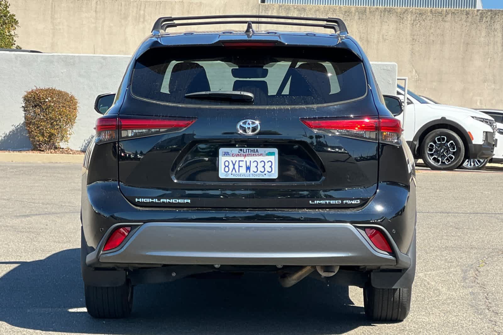Used 2021 Toyota Highlander Limited AWD/4WD image 8