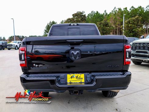 Used 2024 RAM 2500 Laramie w/ Night Edition image 9