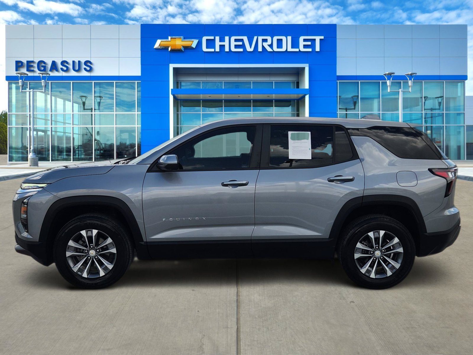 Certified 2025 Chevrolet Equinox LT w/ Safety and Technology Package FWD image 3
