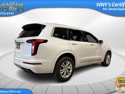 Used 2022 Cadillac XT6 Luxury AWD/4WD image 7