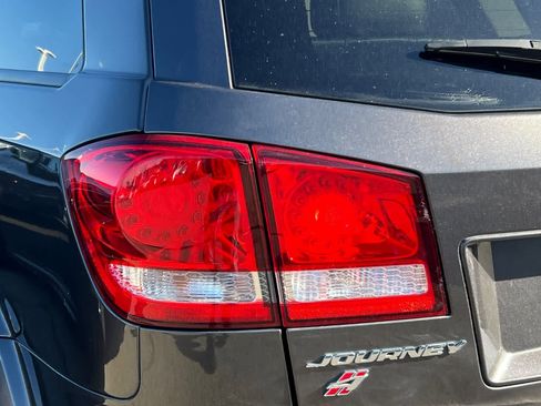 Used 2018 Dodge Journey GT w/ Nav & Sun Group image 15