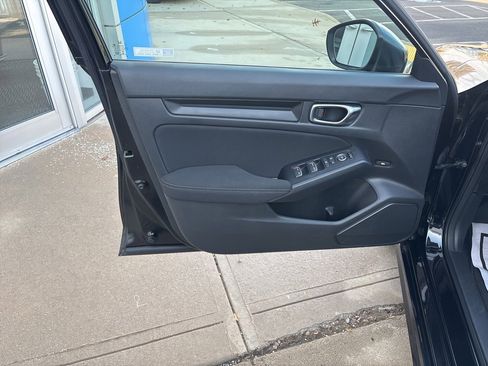 Used 2022 Honda Civic Sport image 11