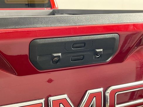 Used 2022 GMC Sierra 1500 AT4 w/ AT4 Preferred Package AWD/4WD image 28