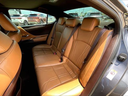 Used 2019 Lexus ES 350 w/ Accessory Package 2 FWD image 21