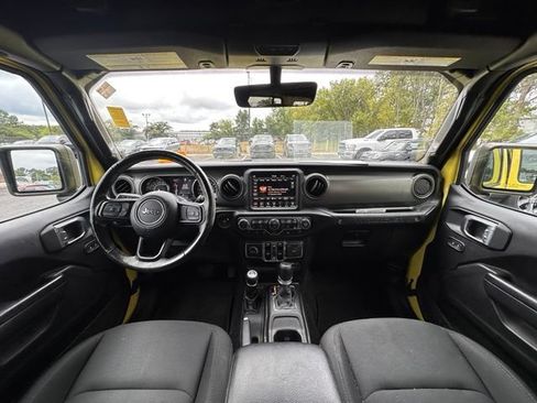 Used 2022 Jeep Wrangler Unlimited Sport AWD/4WD image 2