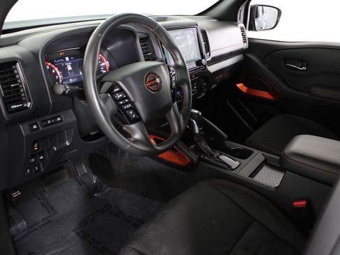 Used 2023 Nissan Frontier PRO-4X w/ Technology Package image 19