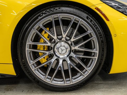 Used 2024 Mercedes-Benz AMG GT 63 image 38
