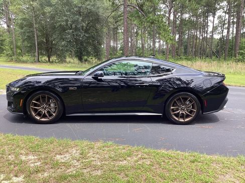 Used 2024 Ford Mustang GT Premium RWD image 2