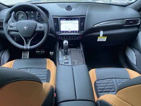 New 2024 Maserati Levante Trofeo image 48