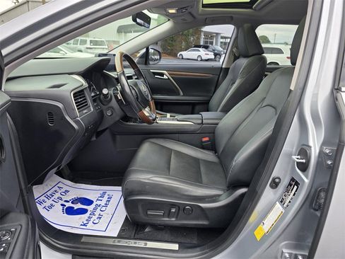 Used 2022 Lexus RX 350L FWD w/ Premium Package image 23
