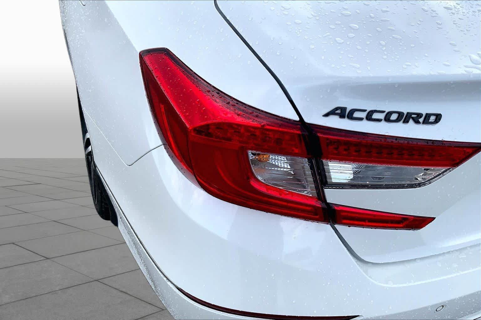 Used 2022 Honda Accord Touring image 27