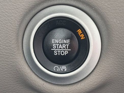 Used 2023 Chrysler Voyager LX FWD image 47