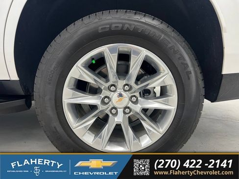 Used 2025 Chevrolet Tahoe Premier RWD image 19