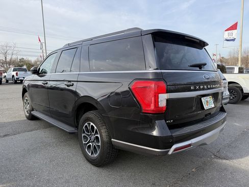 Used 2024 Ford Expedition Max XLT image 4