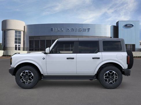 New 2026 Ford Bronco Outer Banks image 4