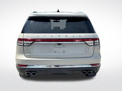 Used 2022 Lincoln Aviator Reserve w/ Elements Package Plus RWD image 4