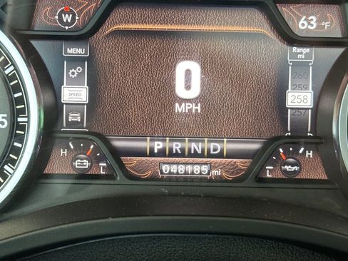 Used 2021 RAM 1500 Laramie AWD/4WD image 40