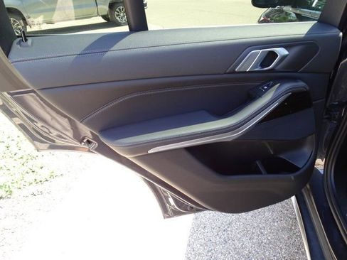 Used 2019 BMW X5 xDrive40i w/ Premium Package 2 image 16