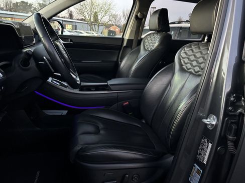 Used 2022 Hyundai Palisade Limited image 9