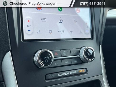 Used 2024 Ford Edge SEL image 42