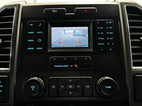 Used 2017 Ford F150 XLT w/ Trailer Tow Package image 16