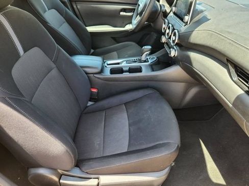 Used 2024 Nissan Sentra SV FWD image 14