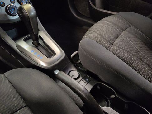 Used 2015 Chevrolet Sonic LT FWD image 26