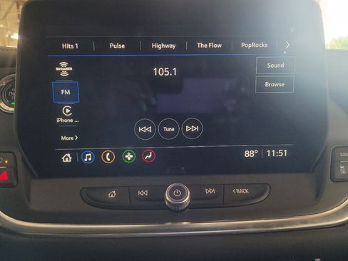 Used 2024 Chevrolet Blazer LT FWD image 25