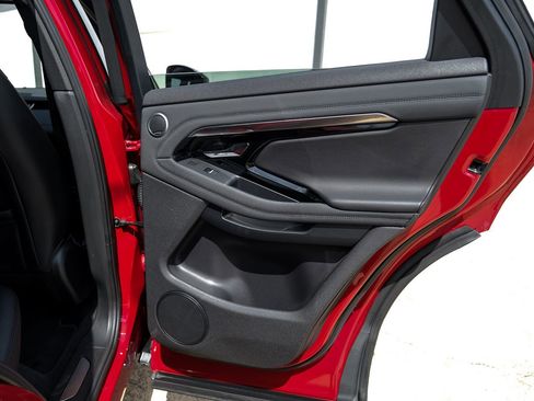 Used 2021 Land Rover Range Rover Evoque R-Dynamic S image 40