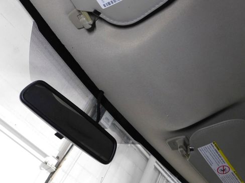 Used 2015 Chevrolet Express 2500 image 64