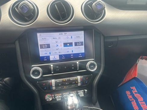 Used 2022 Ford Mustang Premium RWD image 7
