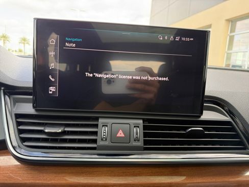 Used 2021 Audi Q5 Premium w/ Convenience Package image 28