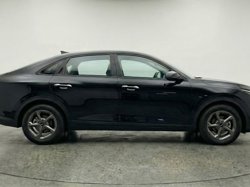 Used 2025 Kia K4 FWD image 11