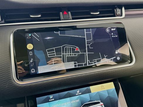 Used 2023 Land Rover Range Rover Evoque S image 5