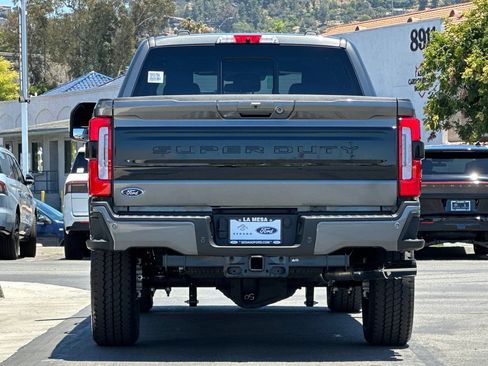 New 2026 Ford F250 Platinum AWD/4WD image 4