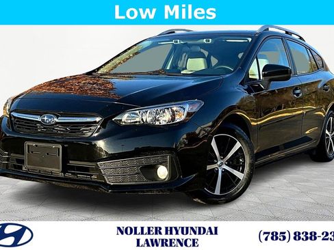 Used 2023 Subaru Impreza Premium image 1