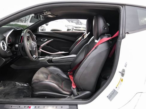 Used 2018 Chevrolet Camaro ZL1 RWD image 16