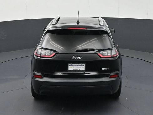 Used 2019 Jeep Cherokee Latitude w/ Popular Appearance Group FWD image 24