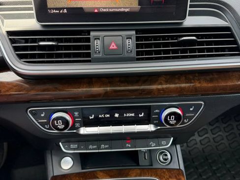 Used 2018 Audi Q5 2.0T Premium Plus w/ Premium Plus Package AWD/4WD image 20