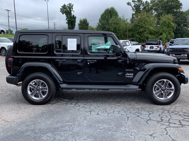 Used 2022 Jeep Wrangler Unlimited Sahara AWD/4WD image 9