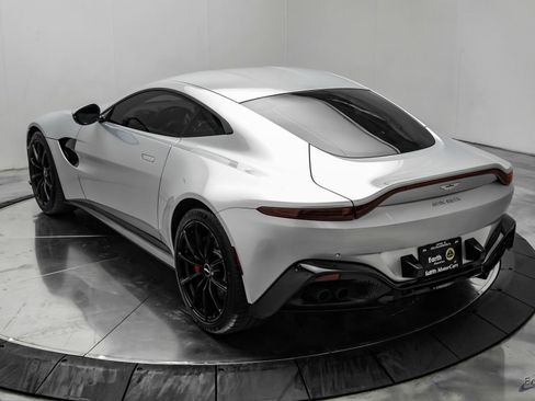 Used 2019 Aston Martin V8 Vantage Coupe RWD image 13