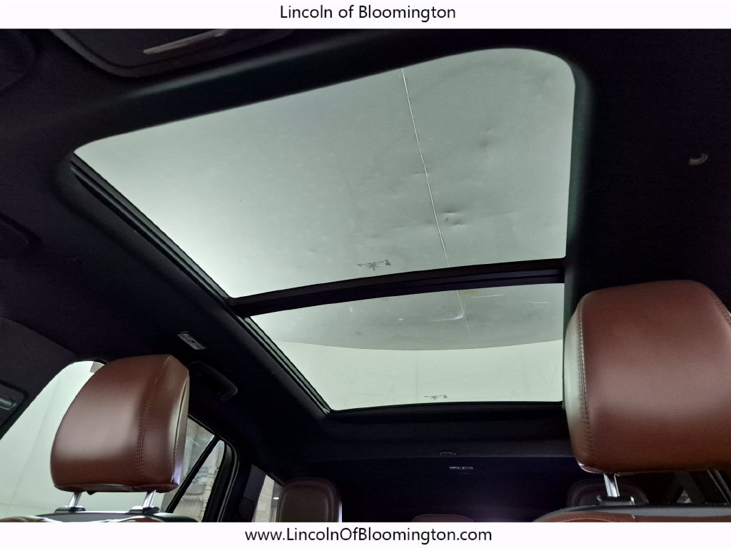 Certified 2025 Lincoln Aviator Reserve AWD/4WD image 24