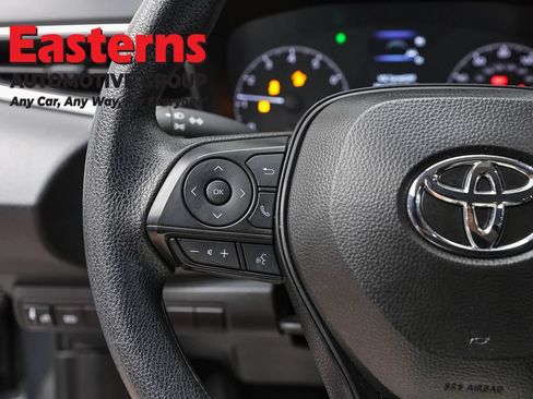 Used 2025 Toyota Corolla LE FWD image 14