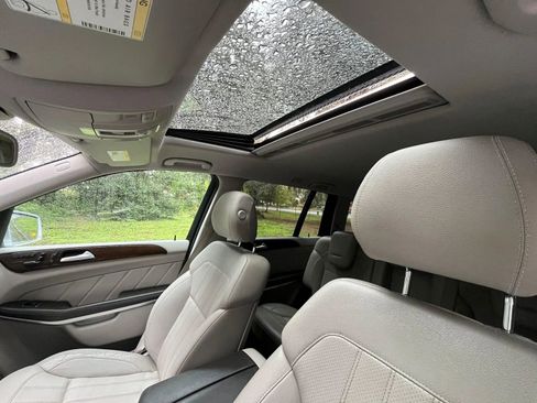 Used 2014 Mercedes-Benz GL 63 AMG 4MATIC image 9