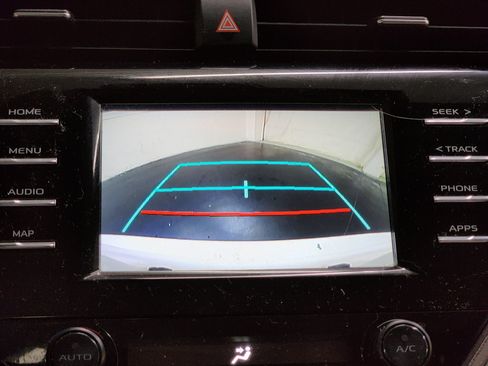 Used 2019 Toyota Camry SE FWD image 23