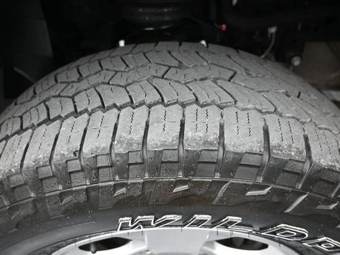 Used 2023 RAM 1500 Big Horn AWD/4WD image 35