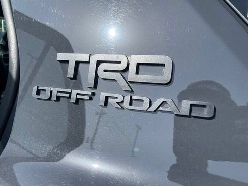 Used 2025 Toyota 4Runner TRD Off-Road Premium AWD/4WD image 23
