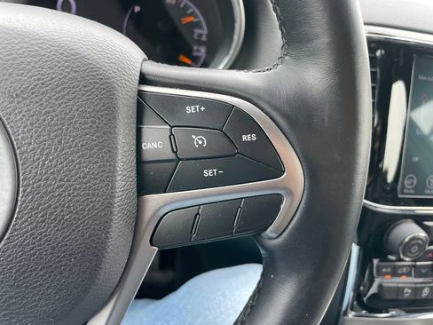 Used 2019 Jeep Grand Cherokee Limited w/ Luxury Group II AWD/4WD image 22