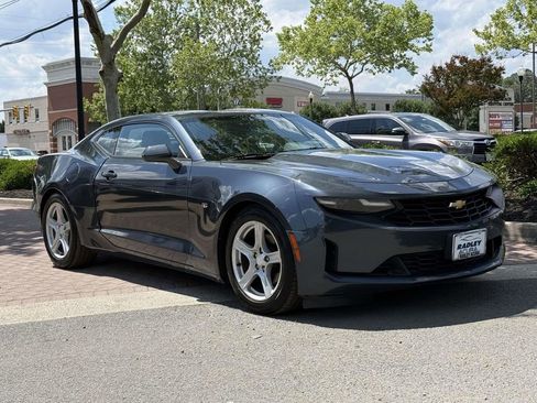 Used 2019 Chevrolet Camaro LT RWD image 1