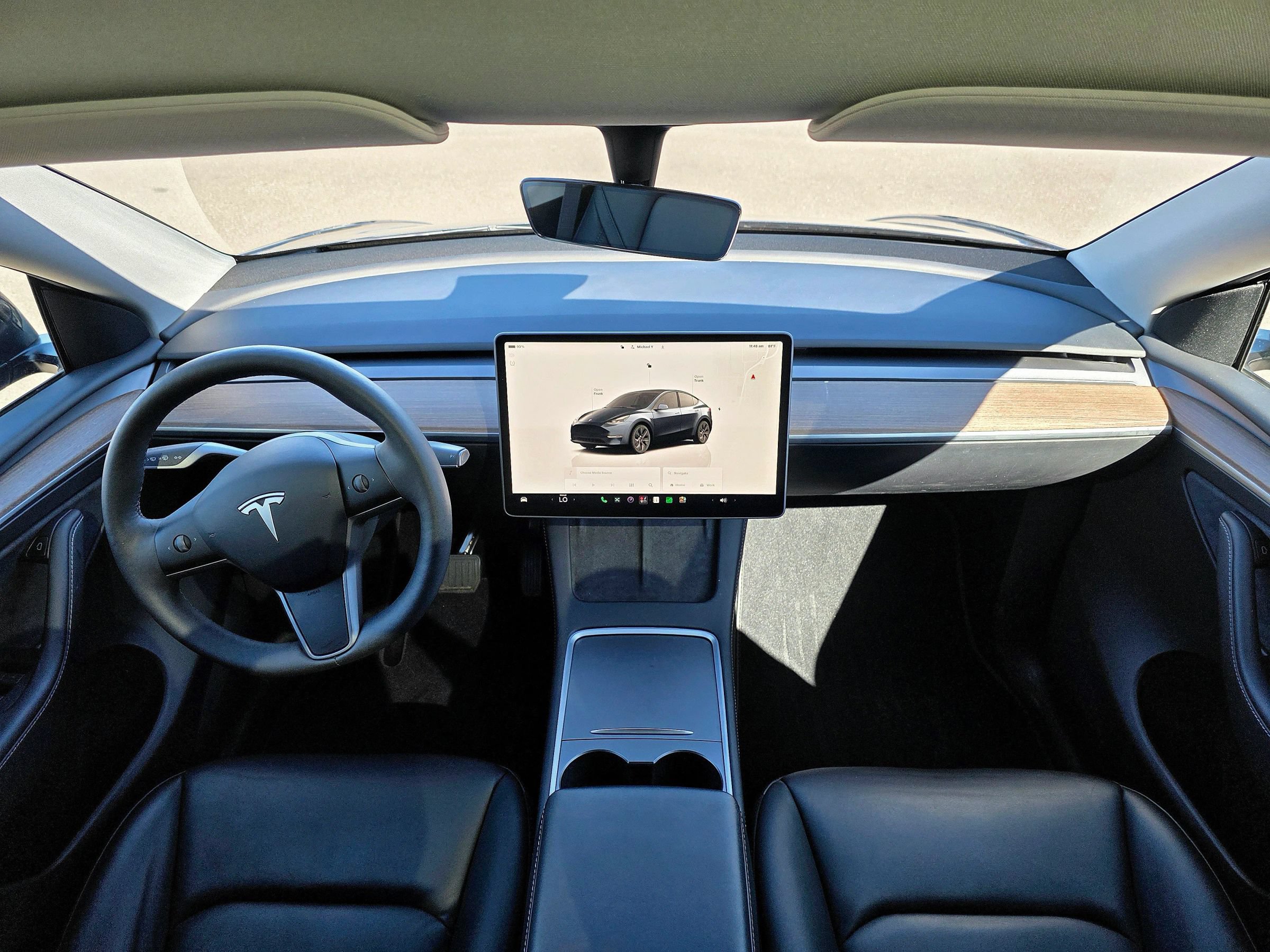 Used 2024 Tesla Model Y Long Range AWD/4WD image 18